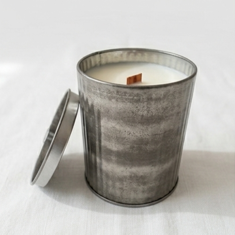 Tinned Tomatoes - 10 oz Candle in Tin - Tomato Vine