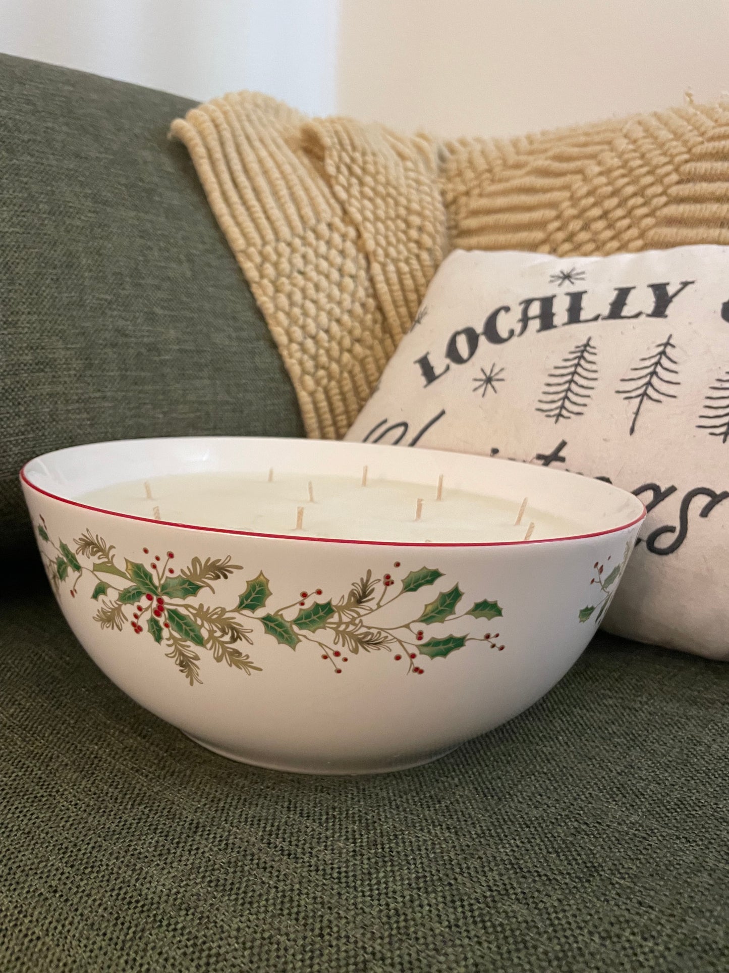 Holiday Bowl Candle in Apple Cinnamon Whiskey - 80 oz, 12-Wick